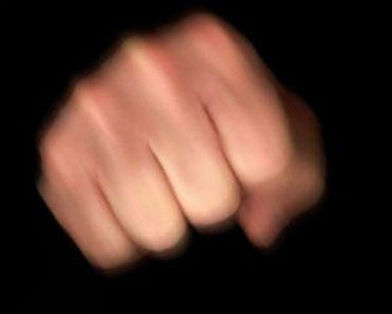 В Киеве "автомайдановцы" получили отпор от неизвестных активистов!