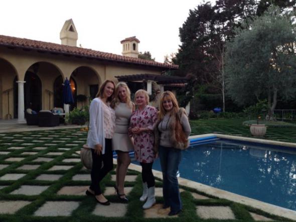 Кто стоит за бандеровцами-нацистами Кто стоит за бандеровцами-нацистами