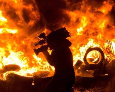 Силовики начали зачистку Майдана Силовики начали зачистку Майдана