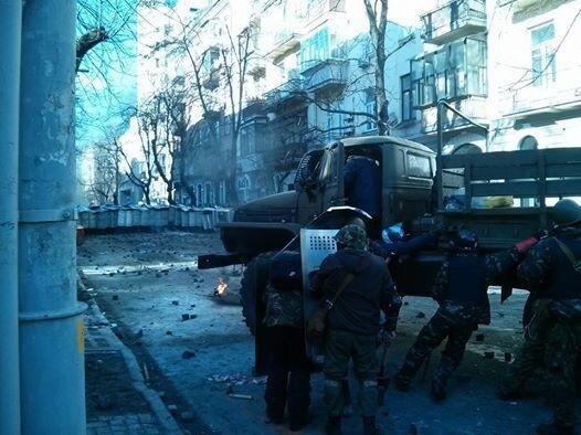 Хроника событий на Украине 18-19 февраля. Часть 1 Хроника событий на Украине 18-19 февраля. Часть 1