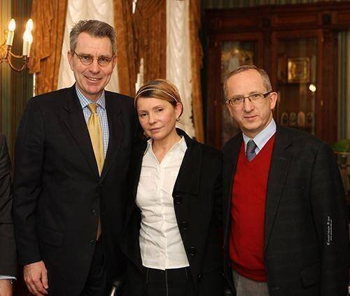 Животворящий посол США! Животворящий посол США!