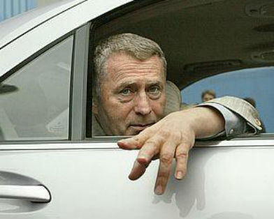 Жириновский летит в Севастополь Жириновский летит в Севастополь