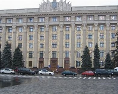 На площади Свободы в Харькове усилили меры охраны перед пророссийским митингом На площади Свободы в Харькове усилили меры охраны перед пророссийским митингом