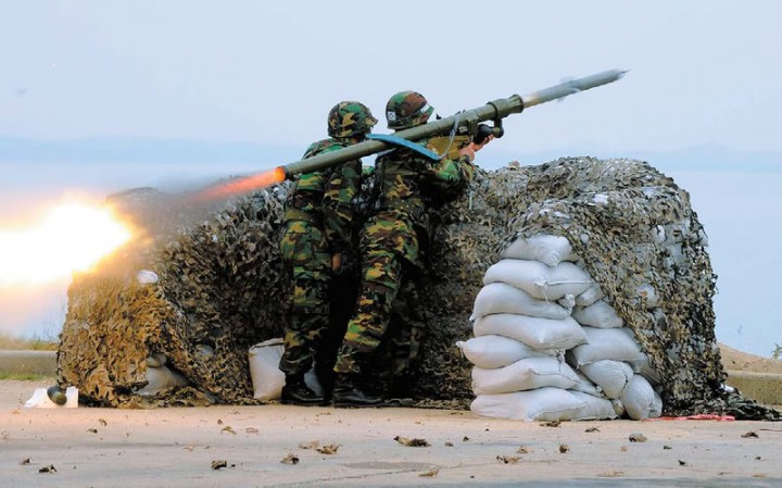 Со складов на Украине похищено несколько десятков переносных ЗРК «Игла» Со складов на Украине похищено несколько десятков переносных ЗРК «Игла»