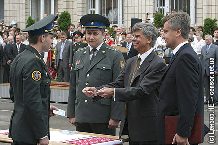 "Копченые" в панике - уволено руководство силовых структур. Дальше - махновщина? СБУ безмолвствует? "Копченые" в панике - уволено руководство силовых структур. Дальше - махновщина? СБУ безмолвствует?