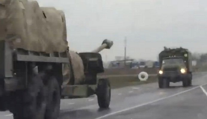 Развертывание украинских войск для агрессии против Крыма продолжается. Дополнено Развертывание украинских войск для агрессии против Крыма продолжается. Дополнено