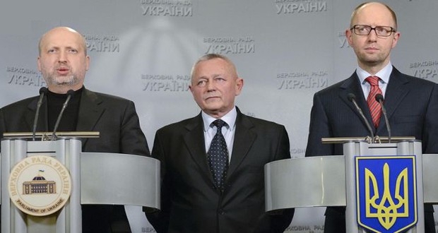Разведка РФ - "УкроАрмия" и нацисты готовятся воевать с народом