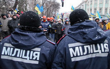 Боевики, одетые в милицейскую форму, готовят атаку на Донецк и Луганск