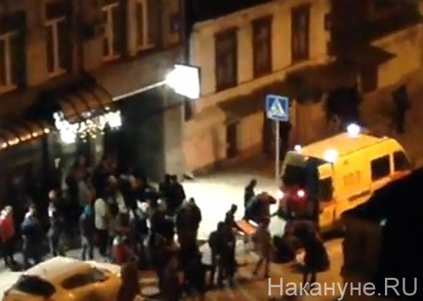 Харьков похоронил своих защитников, погибших от рук неонацистов Харьков похоронил своих защитников, погибших от рук неонацистов