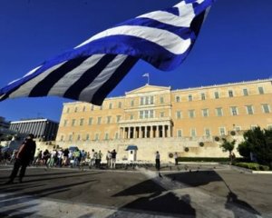 Полиция арестовала ещё двух членов парламента Греции от фашистской партии «Золотая заря»