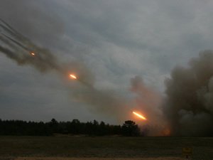 На фоне панических сообщений разведки США о готовящемся вторжении на Украину на юге России начались военные учения по бомбометанию