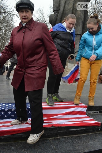 Митинг в Луганске. 29 марта Митинг в Луганске. 29 марта