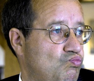 Президент Эстонии призвал ответить на "агрессию" Путина