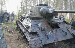 Танк из болота