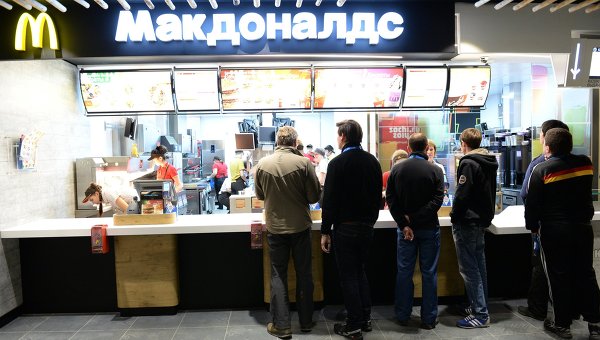 Жириновский хочет добиться закрытия McDonald's в России Жириновский хочет добиться закрытия McDonald's в России