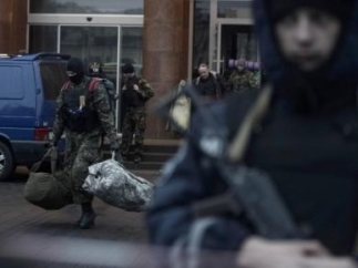 «Правый сектор» уходит с оружием в регионы
