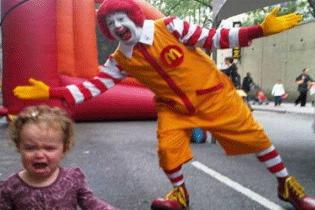 В Крыму закрылись все "Макдоналдсы" В Крыму закрылись все "Макдоналдсы"