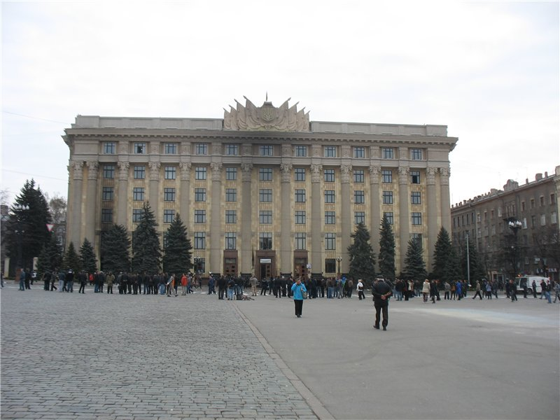 Харьков в перерыве между боями Харьков в перерыве между боями