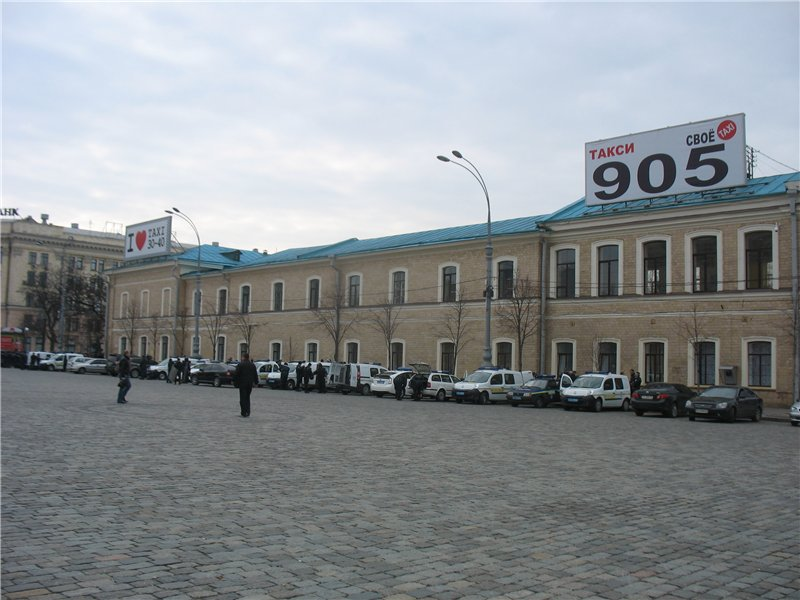 Харьков в перерыве между боями Харьков в перерыве между боями