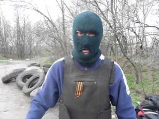 Самооброна Славянска о нападении львовских диверсантов (видео) Самооброна Славянска о нападении львовских диверсантов (видео)