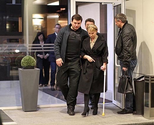 Юлия Тимошенко блокирована в донецкой гостинице "Виктория" Юлия Тимошенко блокирована в донецкой гостинице "Виктория"