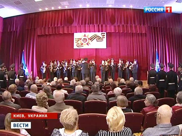 "Правый сектор" рекомендовал ветеранам не надевать советские награды "Правый сектор" рекомендовал ветеранам не надевать советские награды