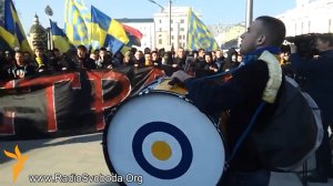 мирный митинг ультрасов-правосеков в Харькове (Украина)