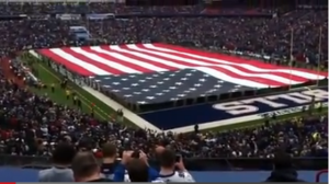 Флаг США порвало на куски