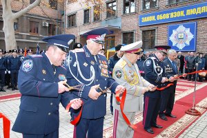 Конкуренция украинских силовиков в предверии президентских выборов