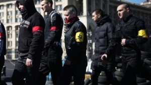 СМИ: в Луганск ввели БТРы и перекинули бойцов «Правого сектора»