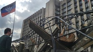 Юго-Восток: Луганск окружён неуверенными войсками, на Донецк едут БТРы, Лавров и Керри не рекомендуют хунте воевать, ей остались сутки