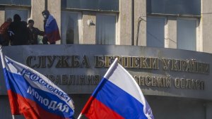 Штурм Луганска - провокация для России?