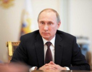 Путин: Запад должен помочь Украине деньгами, пирожков на Майдане мало