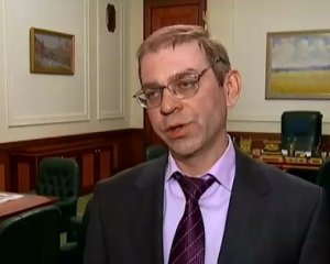 Глава АП Пашинский порыбачил в заповедной зоне