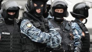 Милиция не пускает столичных активистов в Харьковскую область