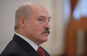 Лукашенко считает легитимным назначение Турчинова и.о. президента Украины