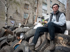 Ополченцы готовятся к обороне аэродрома Славянска