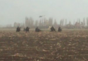 Видео высадки десанта в поле в окрестностях Краматорска