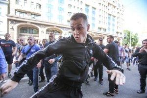 Провокаторы из Партии Регионов и Правого Сектора действуют заодно?!