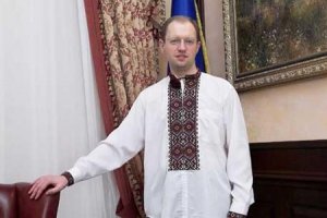 Лавров посоветовал Яценюку вместо Ватикана посетить юг Украины