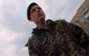 Украинский пограничник в Изюме: мы с русскими — братья!