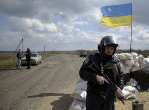 Славянск в кольце украинских войск, банковские системы заблокированы (видео)