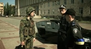 Украинский журналист показал как в одиночку захватить обладминистрацию