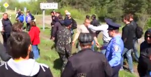 Столкновение спецотряда «Тимур» с жителями г. Счастье. Есть раненные