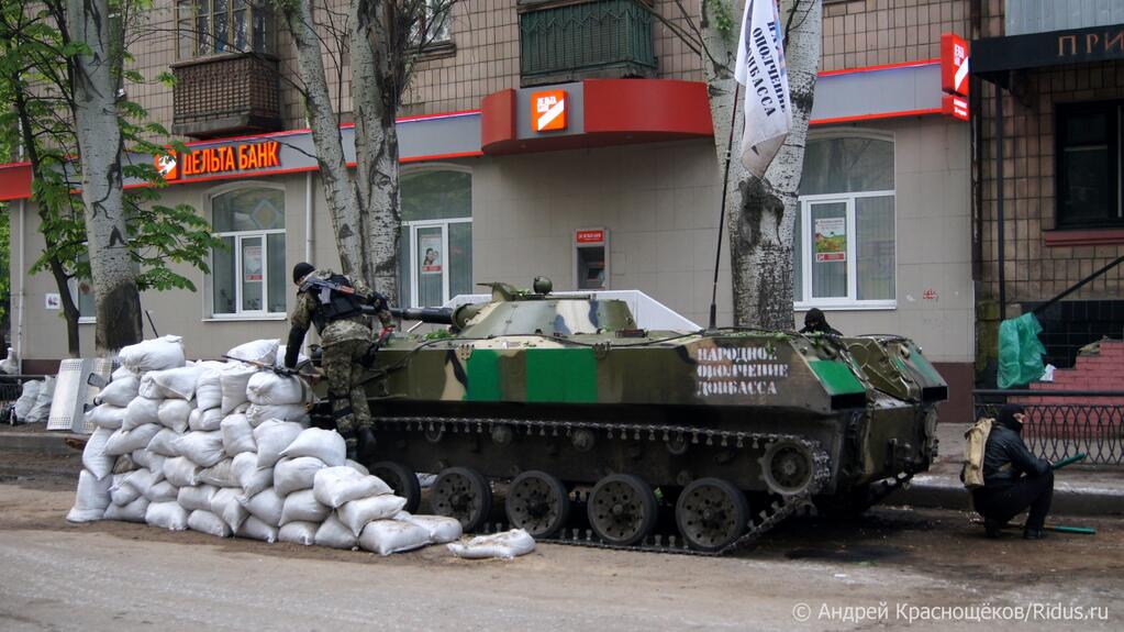 Армия хунты начала штурм Славянска