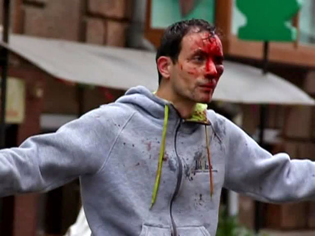 Украинские националисты глумятся над жертвами одесских событий Украинские националисты глумятся над жертвами одесских событий