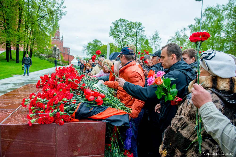 У стен Кремля прошел митинг в память погибших в Одессе У стен Кремля прошел митинг в память погибших в Одессе