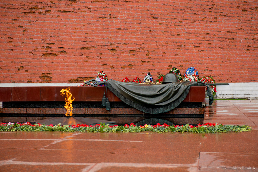 У стен Кремля прошел митинг в память погибших в Одессе У стен Кремля прошел митинг в память погибших в Одессе