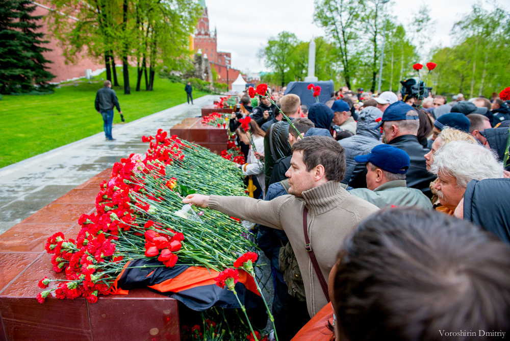 У стен Кремля прошел митинг в память погибших в Одессе У стен Кремля прошел митинг в память погибших в Одессе