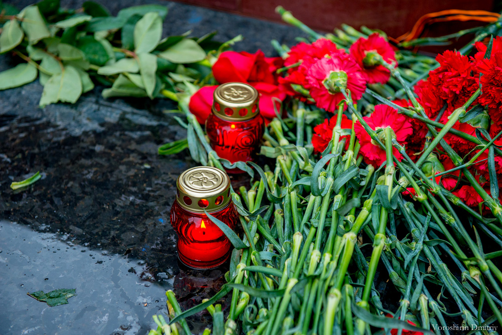 У стен Кремля прошел митинг в память погибших в Одессе У стен Кремля прошел митинг в память погибших в Одессе